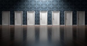 独立という選択をする際に考慮すべきポイントは？